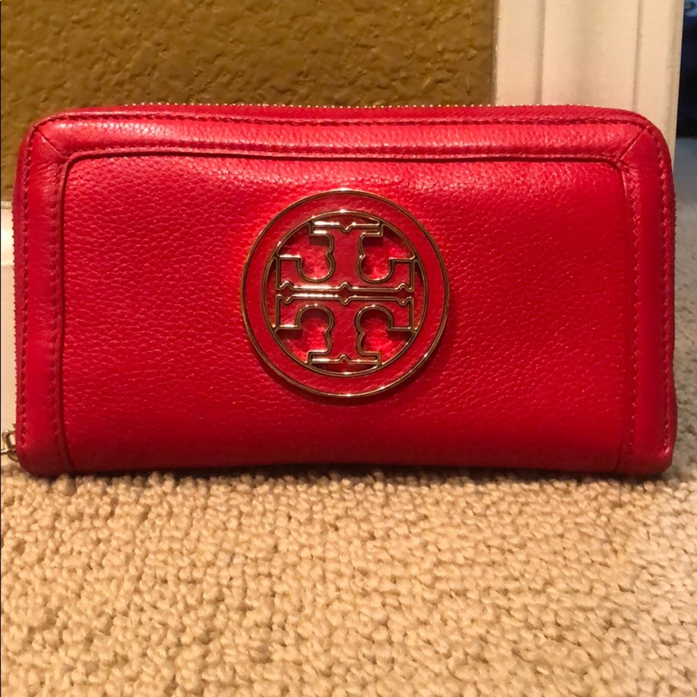 Tory Burch leather wallet
